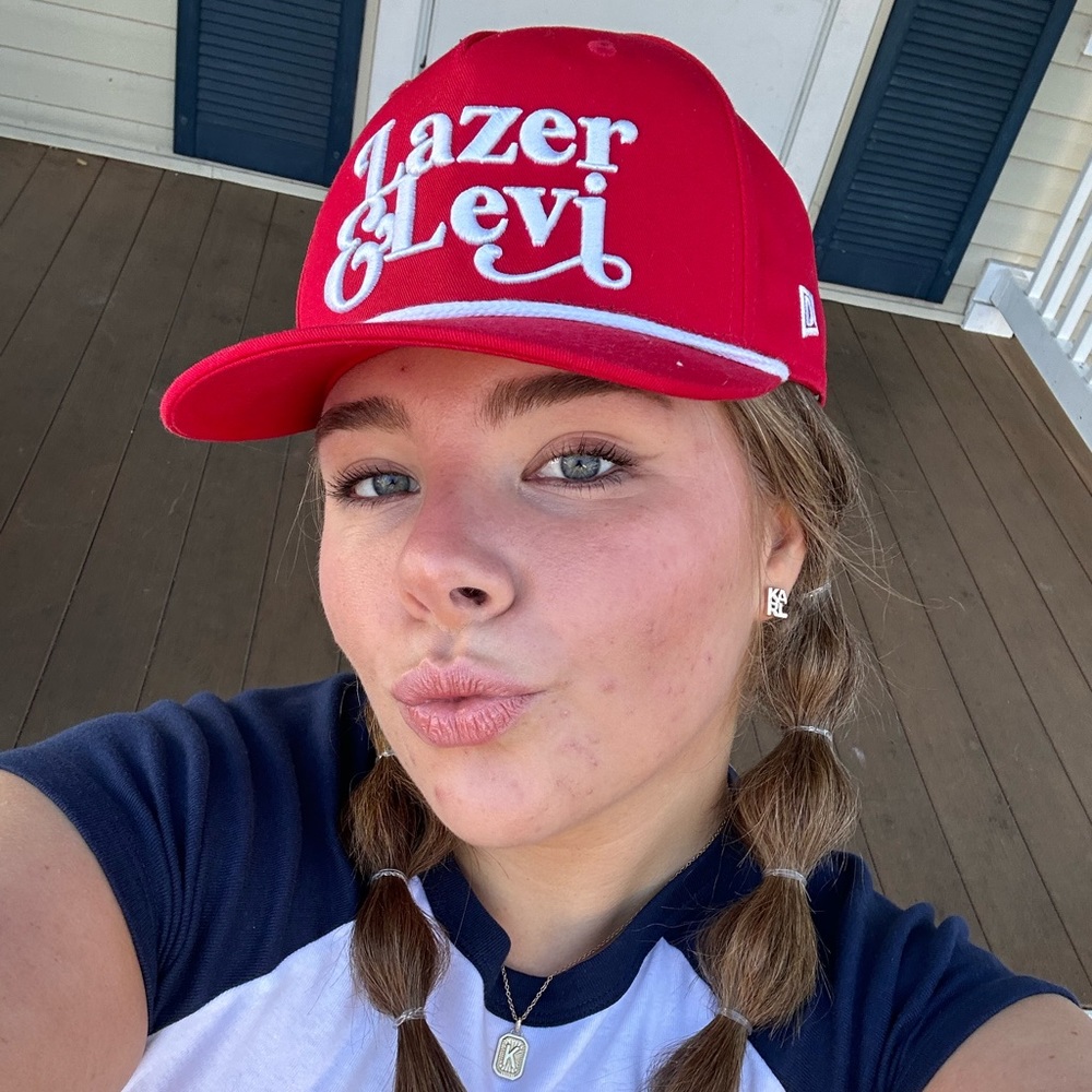 Meet your Posher, Karly